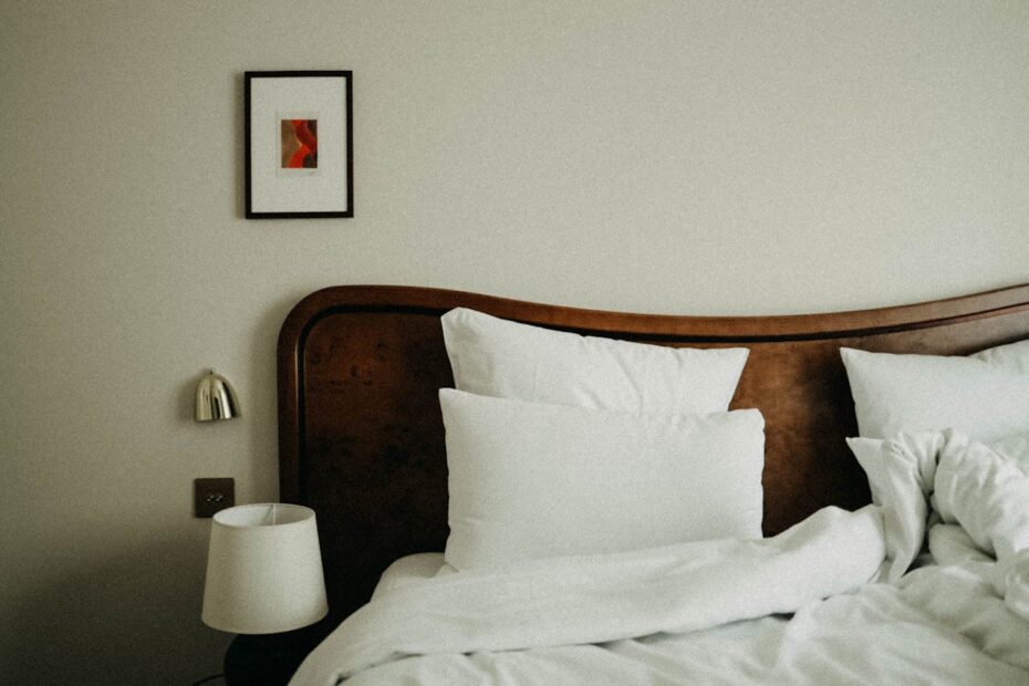 Dicas de decoração: Como integrar móveis de madeira em ambientes modernos
